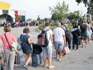 Antalya 4.5 milyon turist kaybetti