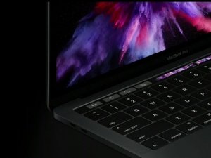Apple, MacBook serisinde OLED ekrana geçebilir