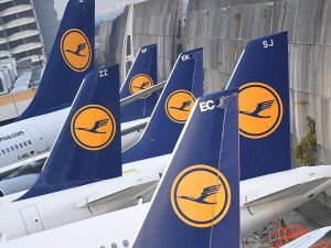 Alman hava yolu şirketi Lufthansa 912 uçuşunu daha iptal etti