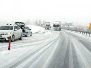 Türkiye'de ulaşıma kar engeli