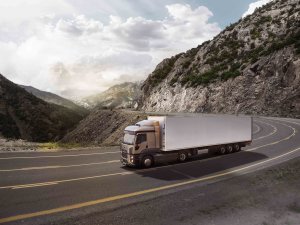 Türkiye, KKTC’ye 16 adet Ford Trucks kamyon hediye etti