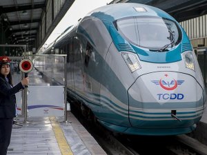 'Ankara-İzmir Yüksek Hızlı Tren hattı 3 yıl içinde hizmete sokulacak'