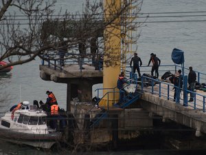 Rus uçağı Karadeniz üzerinde düştü