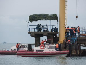 Karadeniz'e düşen Rus uçağının karakutusu bulundu