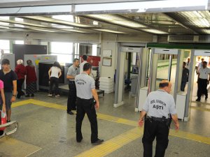 Ankara Metrosu'nda K-9 köpekleriyle güvenlik