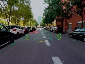 Otomobillere holografik navigasyonlu ön cam geliyor