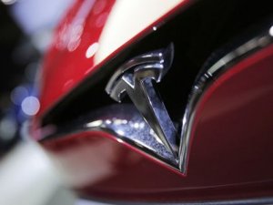 Tesla'nın merakla beklenen yeni Model 3 otomobili