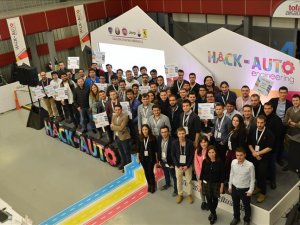 Tofaş'ın Hack-Auto kampı gençlerin ufkunu açıyor