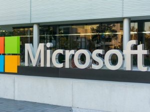 Microsoft'un net karı ve geliri arttı