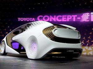 Toyota'nın yeni otomobili Uluslararası Otomobil Fuarı'na damgasını vurdu