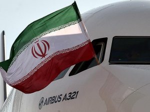 İran'ın AIRBUS uçağı 'İmam Rıza Türbesi'ni tavaf etti