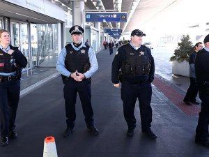 ABD'de havalimanında 5 yaşındaki çocuğa kelepçe takıldı