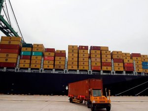 TL ile ihracat 2016'da yüzde 29 arttı