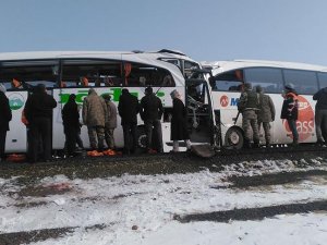 Iğdır'da iki yolcu otobüsü çarpıştı: 8 ölü, 28 yaralı