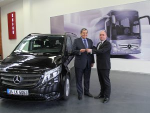 Mercedes-Benz Türk’ten Türkiye Otobüsçüler Federasyonu’na araç desteği