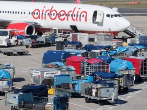 Air Berlin'de yer hizmetleri kaosu