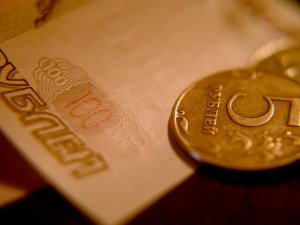 Ruble, dolar karşısında 20 ayın zirvesinde