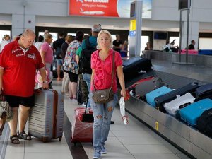 Antalya'ya gelen Rus yolcu sayısı yüzde 816 arttı