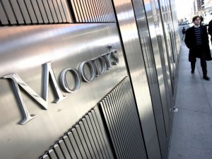 Moody's Türkiye'nin kredi notunu izlemeye aldı