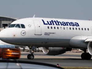 Lufthansa, İzmir-Münih uçuşlarına başladı