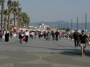 Üç günlük tatil turizmcinin yüzünü güldürdü