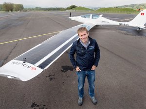 İki kişlik güneş enerjili, uçak deneme uçuşunu yaptı