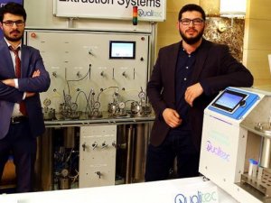 Yaptıkları makine naneden 'servet' çıkartıyor