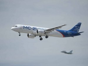 Rusya'nın MC-21'i ilk uçuşunu gerçekleştirdi