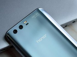 Huawei Honor 9 duyuruldu