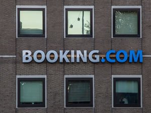 "Booking'in yeniden faal olması bekleniyor"