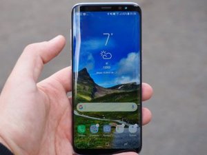 Galaxy S8'in arayüzü güncellendi!