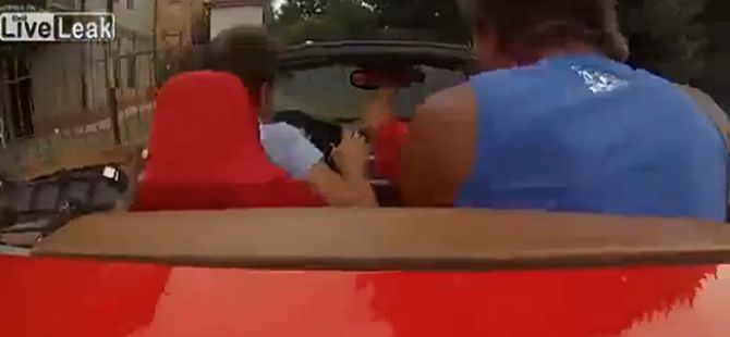 Ferrari'yi test ederken kaza yaptı